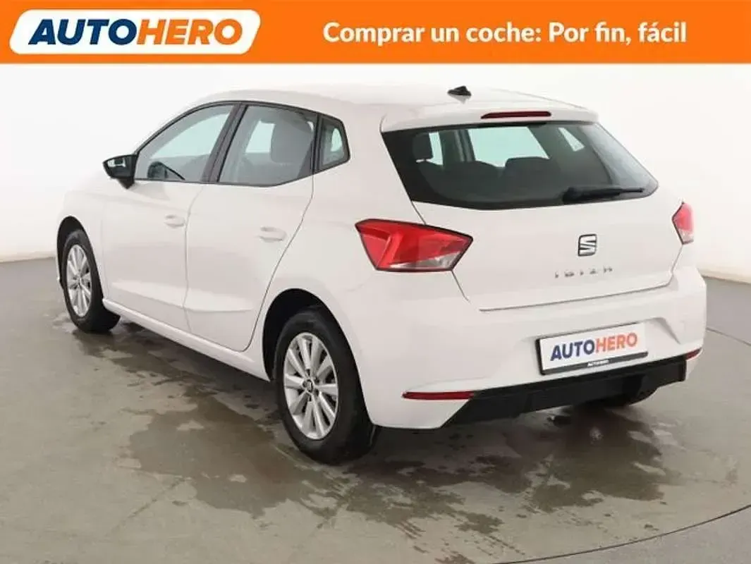 Usado Seat Ibiza Style 110 CV (80 kW) 2021 Blanco Utilitario