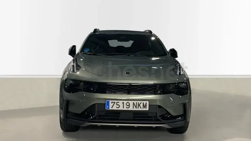 Usado Lynk & Co 01 276 CV (202 kW) 2026 Gris / plata SUV