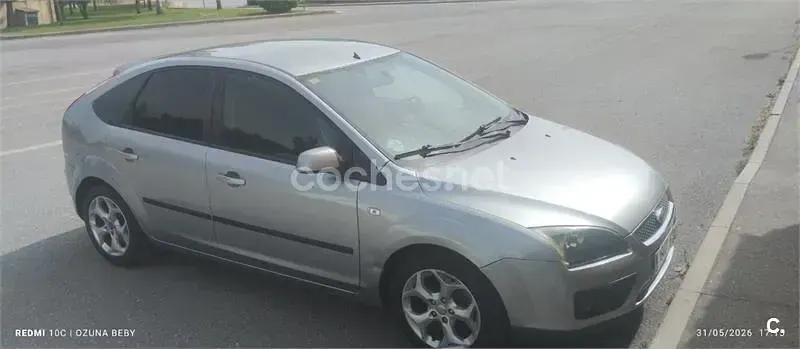 Usado Ford Focus Sport 136 CV (100 kW) 2006 Gris / plata Berlina