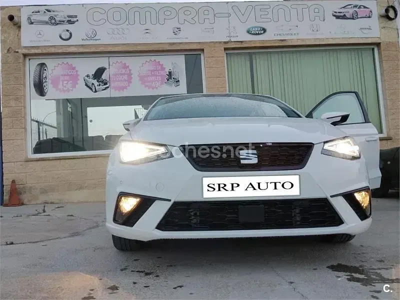 Usado Seat Ibiza Style 115 CV (84 kW) 2025 Blanco Utilitario