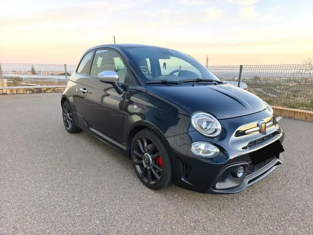 Usado Abarth 595 165 CV (121 kW) 2021 Negro Utilitario