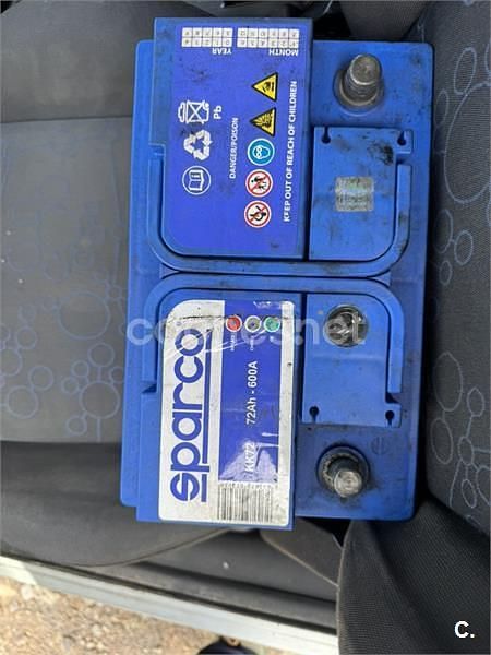 Usado Ford Fiesta 68 CV (50 kW) 2005 Gris / plata Coupe