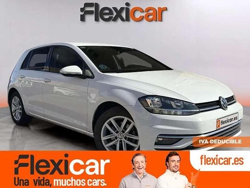 Blanco Usado 2018 VW Golf VII Advance Utilitario | 14.490 € (Buen precio) - Imagen 1/4