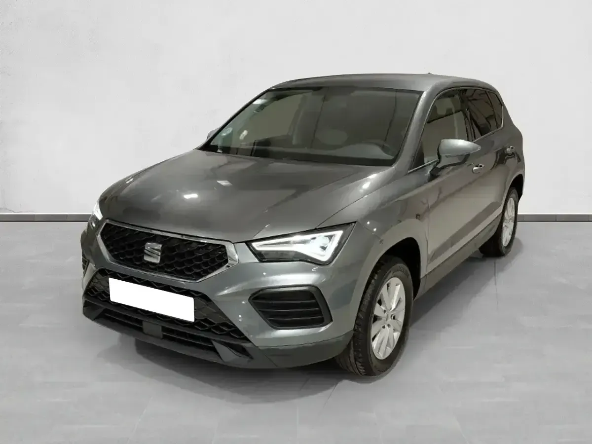 Usado Seat Ateca Reference 110 CV (80 kW) 2022 Gris / plata SUV