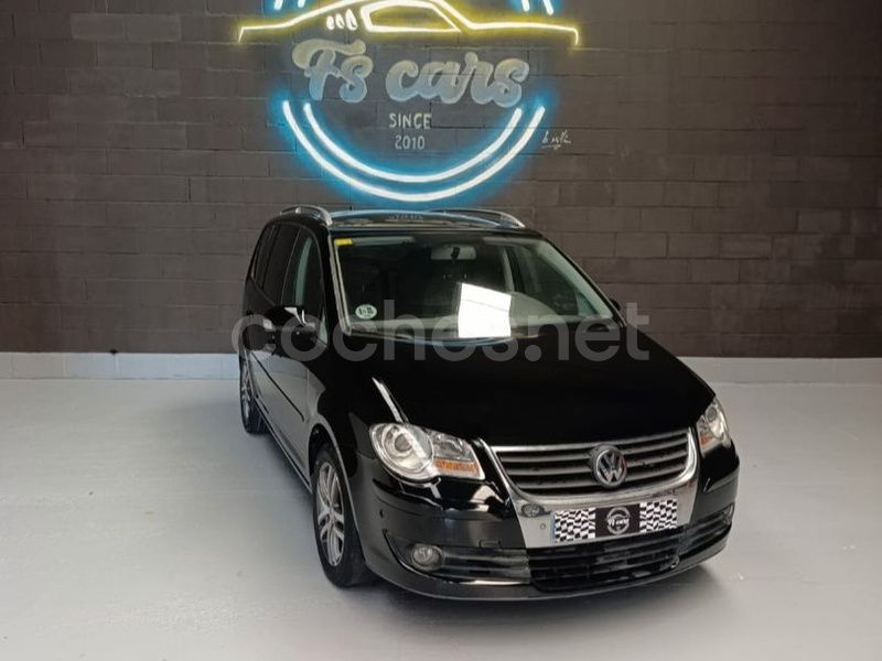 Negro Usado 2009 VW Touran Monovolumen | 9490 € (Precio justo) - Imagen 1/4