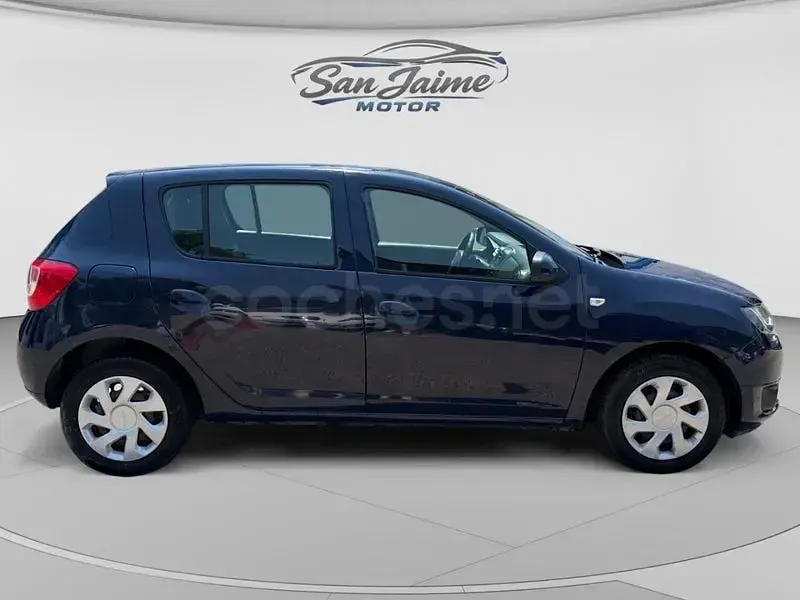 Usado Dacia Sandero Ambiance 75 CV (55 kW) 2016 Azul Berlina