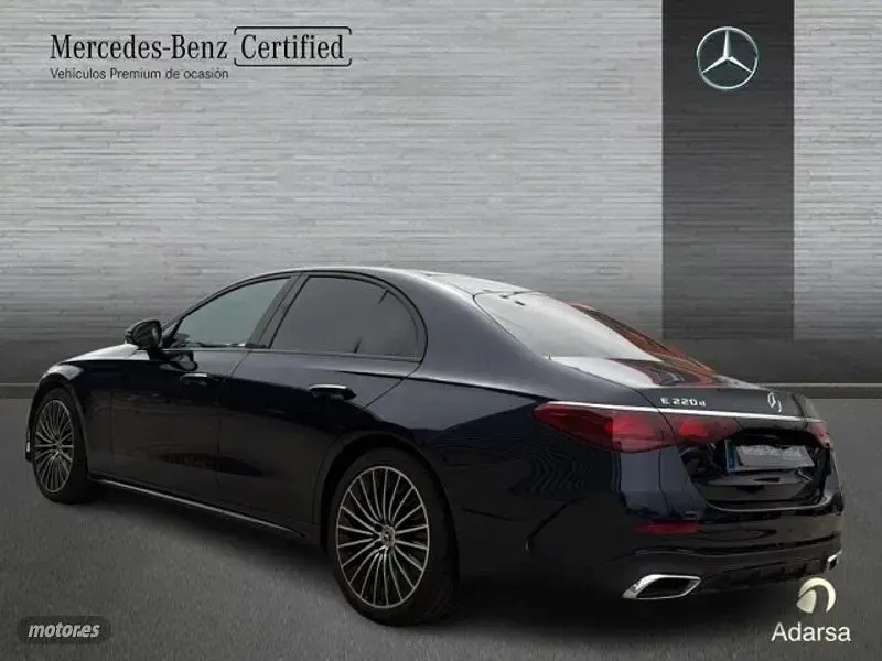 Usado Mercedes E220 197 CV (144 kW) 2025 Azul Berlina