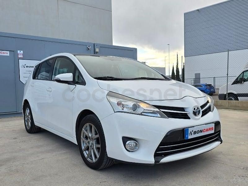 Usado Toyota Verso Advance 132 CV (97 kW) 2015 Blanco Monovolumen