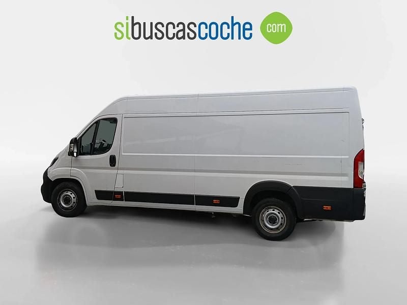 Usado Fiat Ducato 50 CV (36 kW) 2023 Violeta/lila Van