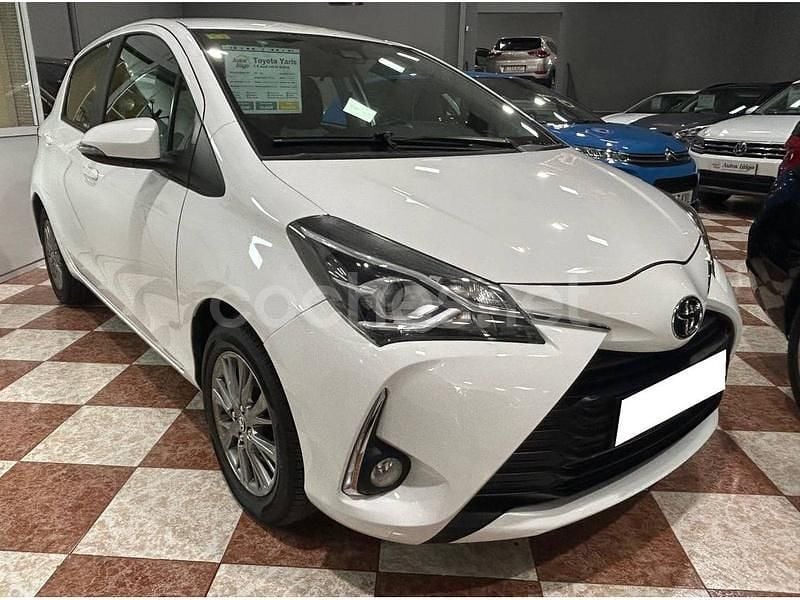 Blanco Usado 2018 Toyota Yaris Active Berlina | 12.800 € (Precio justo) - Imagen 1/4