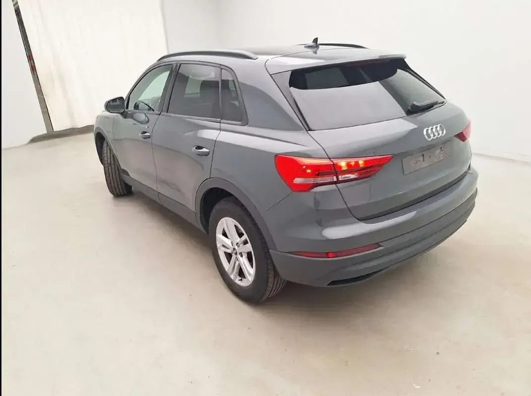 Usado Audi Q3 Advanced 245 CV (180 kW) 2022 Gris SUV