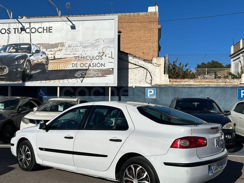 Usado Renault Laguna III Expression 110 CV (80 kW) 2007 Blanco Familiar