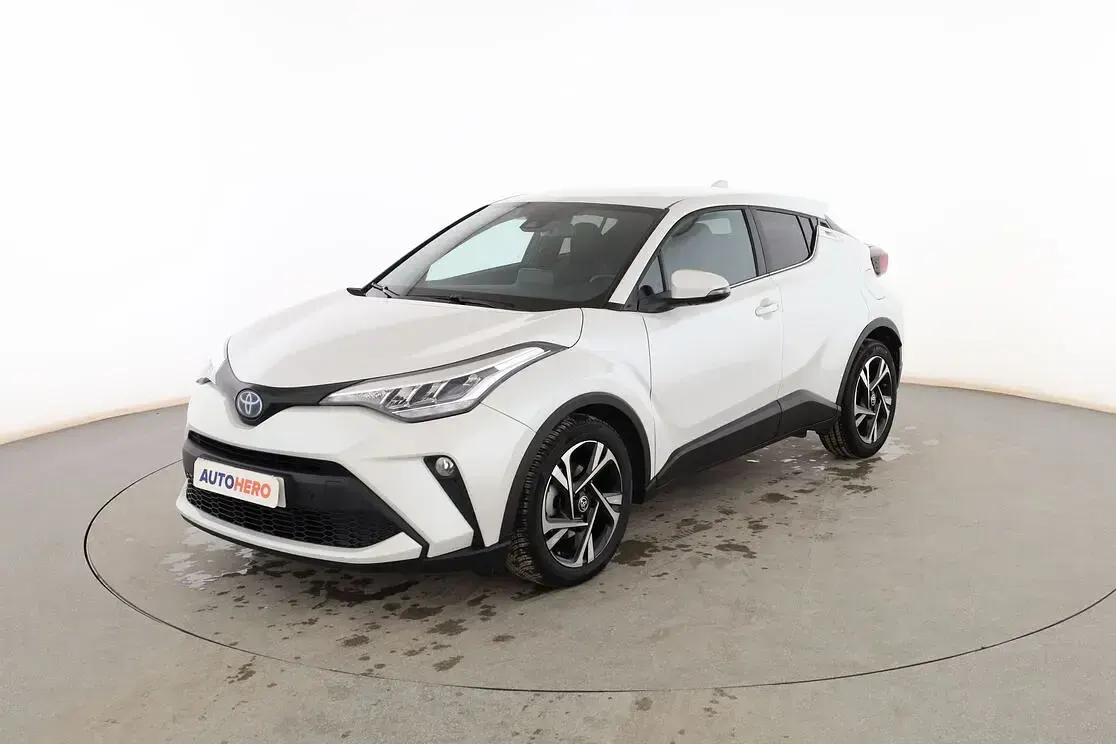 Usado Toyota C-HR Advance 122 HP (89 kW) 2022 SUV
