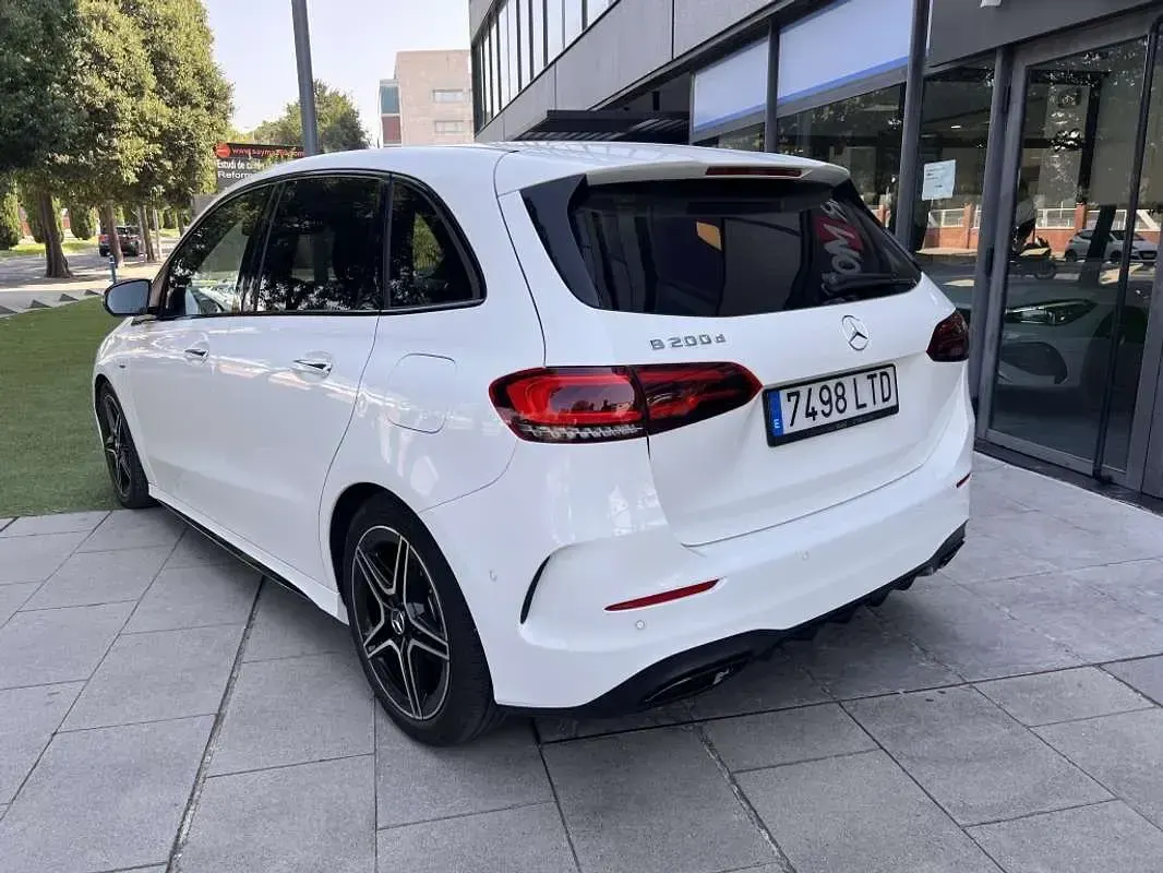 Usado Mercedes B200 150 CV (110 kW) 2022 Blanco Utilitario