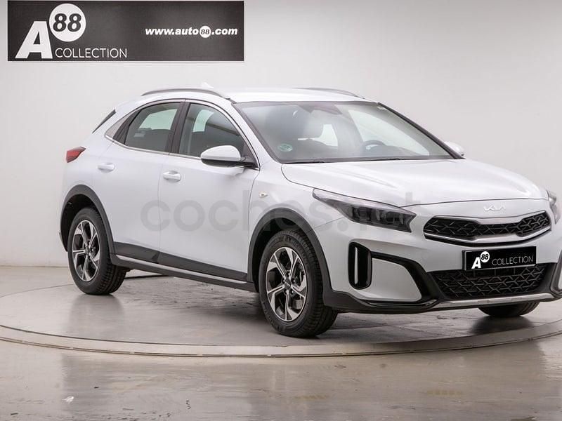 Usado Kia XCeed 100 CV (73 kW) 2024 Blanco SUV