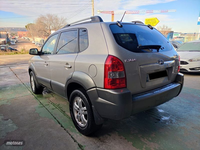 Usado Hyundai Tucson Classic 142 CV (104 kW) 2008 Gris SUV
