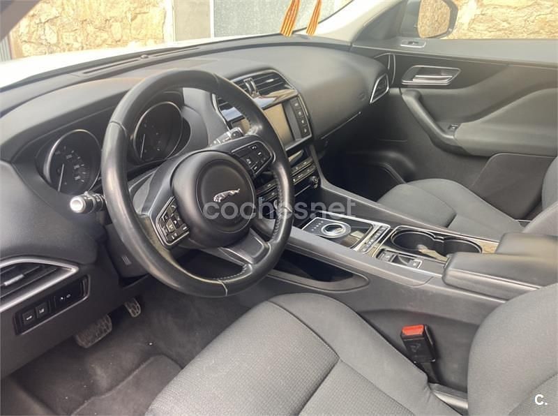 Usado Jaguar F-Pace R-Sport 180 CV (132 kW) 2016 Blanco SUV