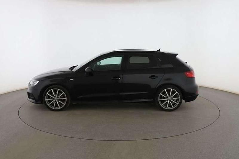 Usado Audi A3 Comfort 151 CV (111 kW) 2019 Negro Berlina