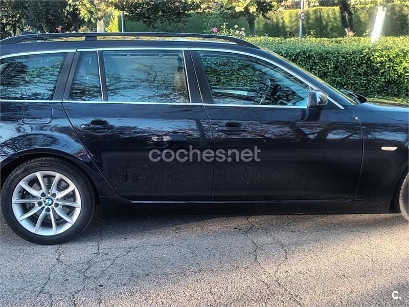 Usado BMW 530 235 CV (172 kW) 2009 Azul Familiar