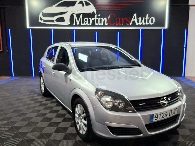 Usado Opel Astra Enjoy 105 CV (77 kW) 2005 Gris / plata Berlina