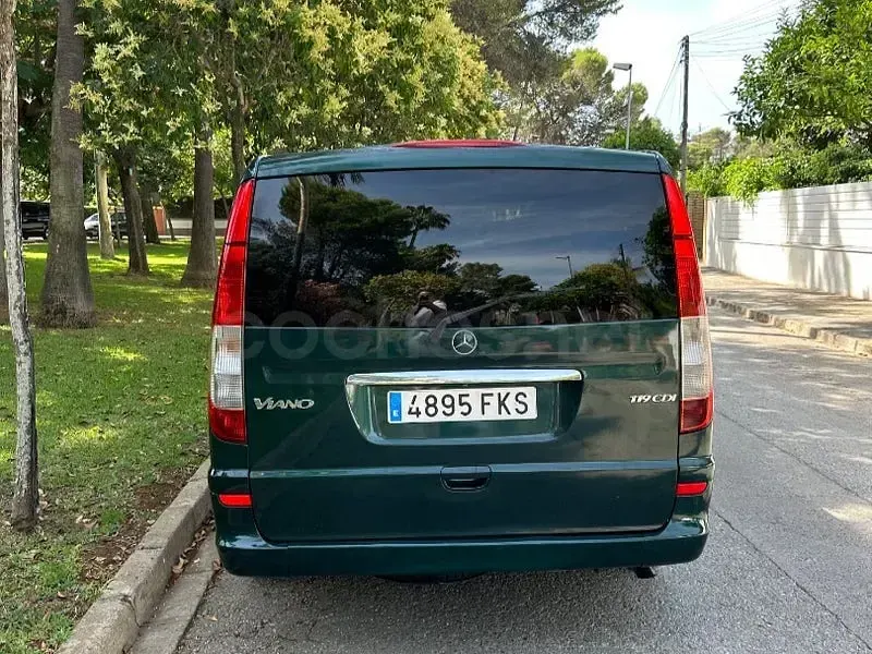 Usado Mercedes Viano 150 CV (110 kW) 2008 Verde Monovolumen