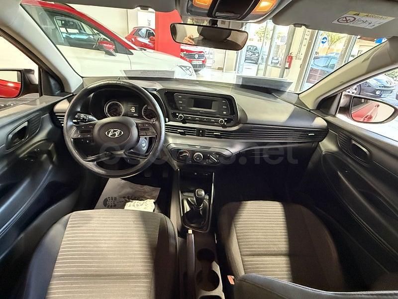 Usado Hyundai i20 84 CV (61 kW) 2021 Rojo Utilitario