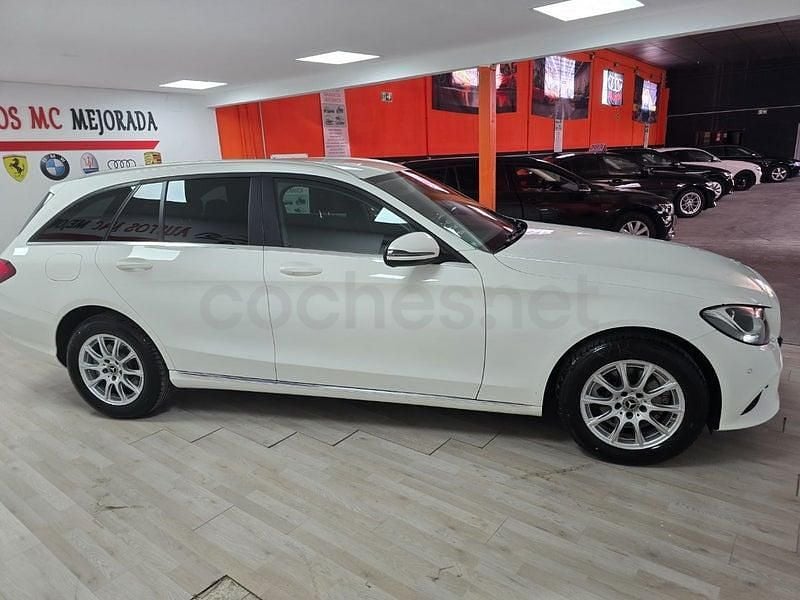 Usado Mercedes C200 160 CV (117 kW) 2019 Blanco Familiar