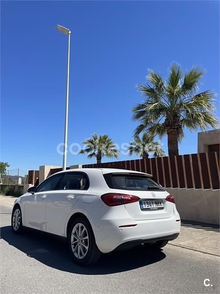 Usado Mercedes A200 163 CV (119 kW) 2022 Blanco Berlina