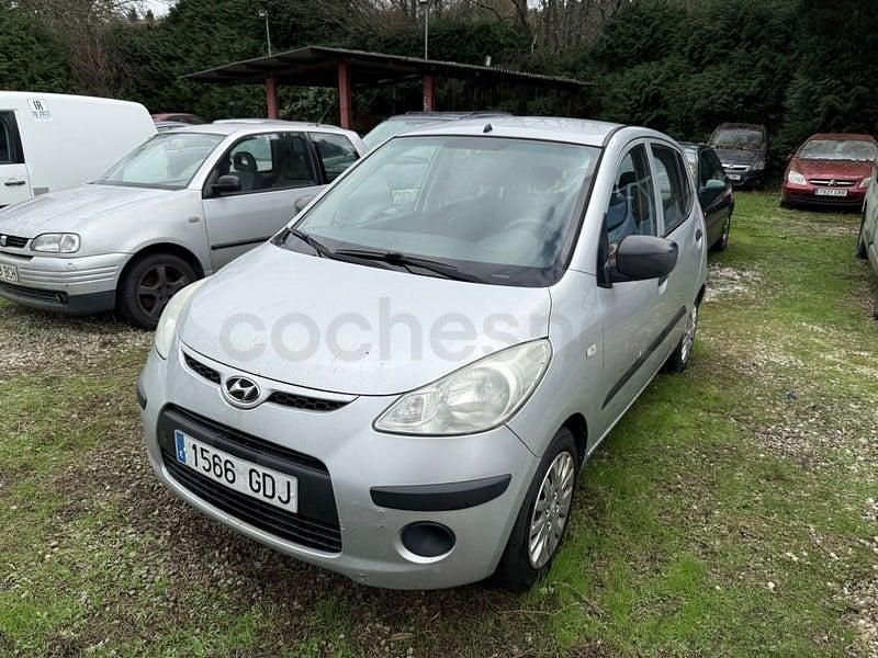 Usado Hyundai i10 Style 66 CV (48 kW) 2008 Gris / plata Utilitario