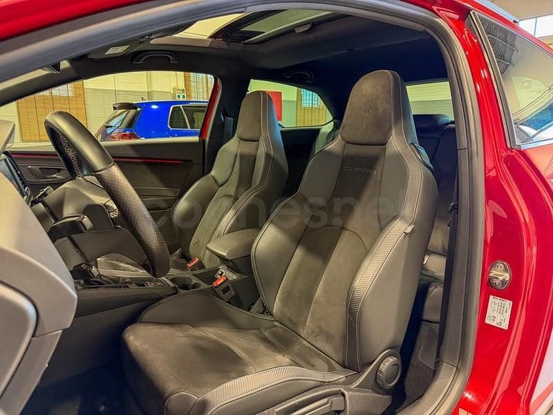 Usado Seat Leon CUPRA 300 CV (220 kW) 2018 Granate Berlina