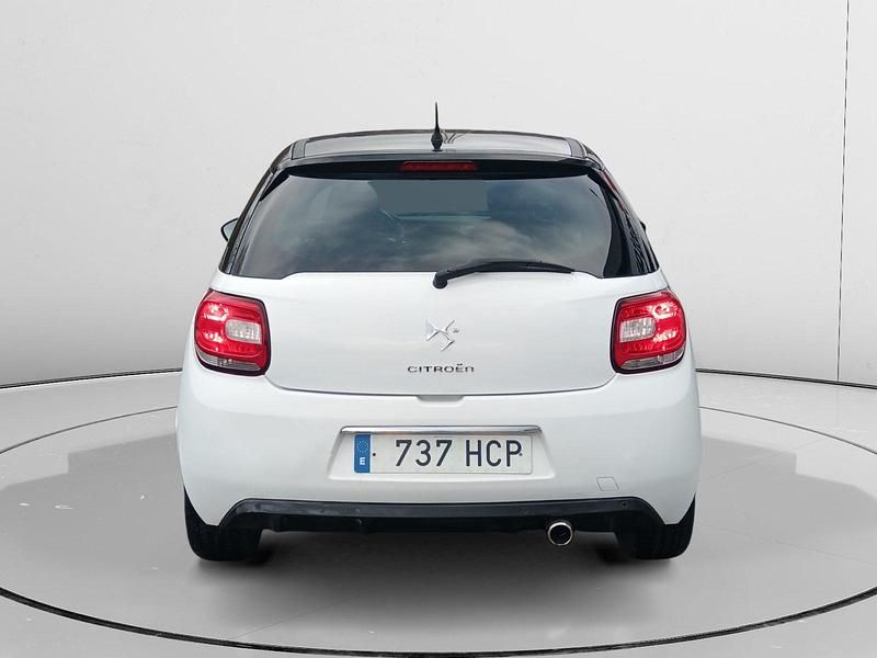 Usado Citroën DS3 92 CV (67 kW) 2011 Negro Utilitario