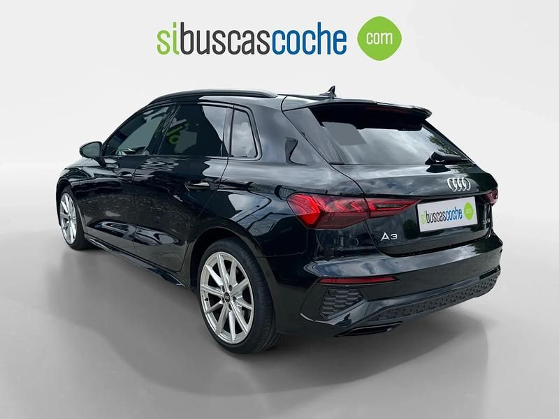 Usado Audi A3 116 CV (85 kW) 2021 Negro Berlina