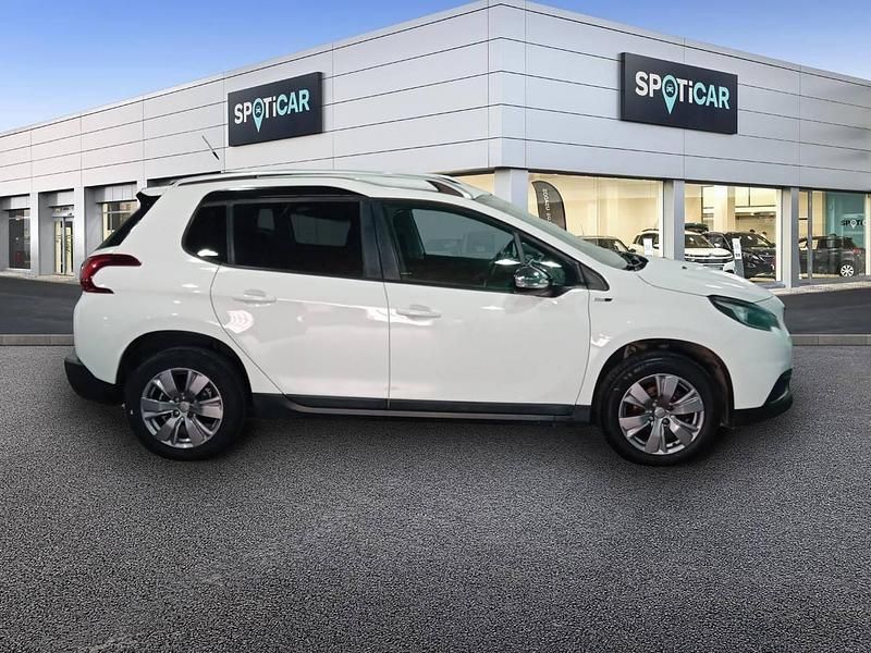 Usado Peugeot 2008 Style 100 CV (73 kW) 2017 Blanco SUV