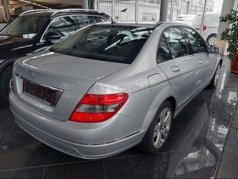 Usado Mercedes C250 Avantgarde 204 CV (150 kW) 2010 Gris / plata Berlina