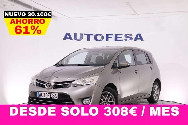 Usado Toyota Verso Advance 112 CV (82 kW) 2016 Gris / plata Monovolumen