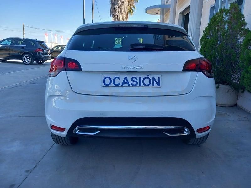 Usado Citroën DS4 Style 114 CV (83 kW) 2013 Blanco Utilitario