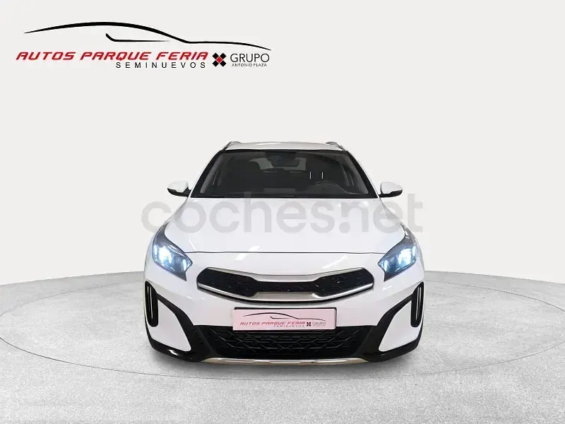 Usado Kia XCeed 100 CV (73 kW) 2024 Blanco SUV