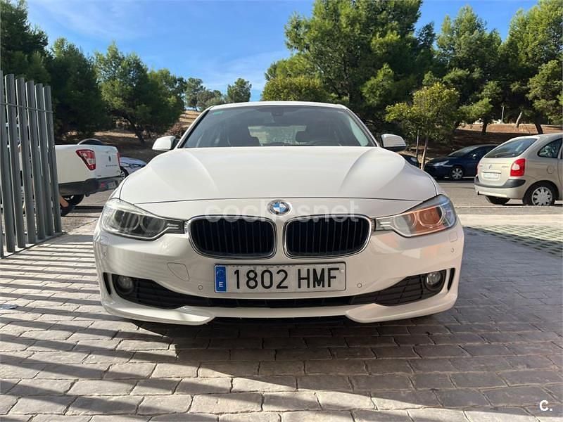 Blanco Usado 2012 BMW 320 Berlina | 9000 € (Buen precio) - Imagen 1/4