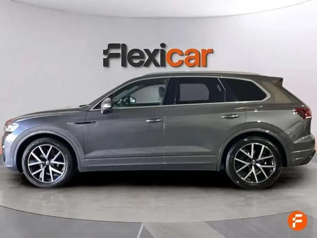 Usado VW Touareg 286 CV (210 kW) 2022 Gris SUV