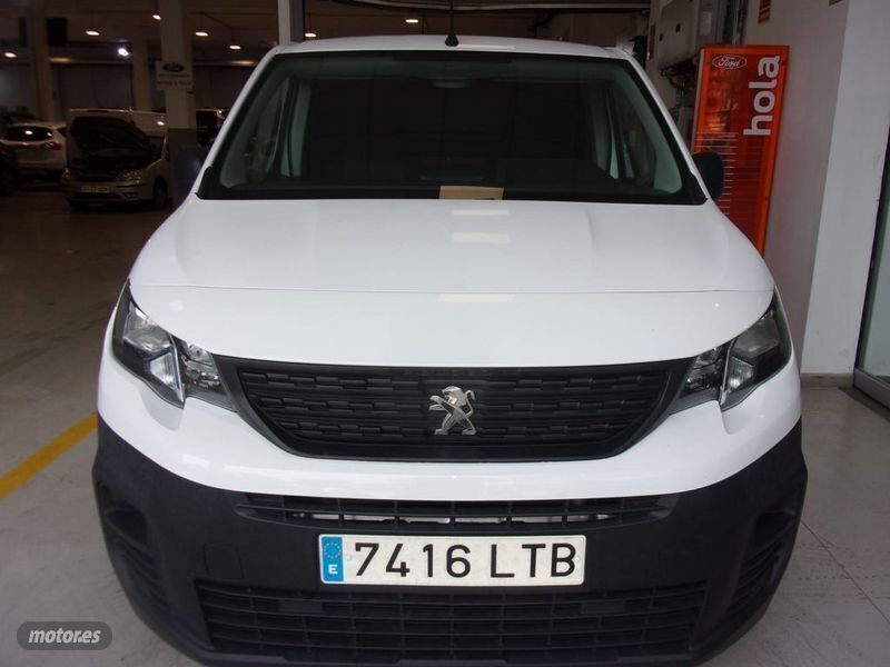 Usado Peugeot Partner S 100 CV (73 kW) 2021 Blanco Monovolumen