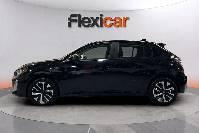 Usado Peugeot 208 Active 102 CV (75 kW) 2024 Negro Utilitario