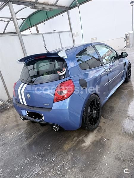 Usado Renault Clio II R.S. 203 CV (149 kW) 2011 Azul Berlina