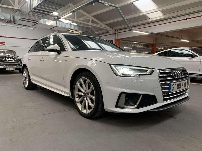 Usado Audi A4 S-Line 150 CV (110 kW) 2019 Blanco Familiar