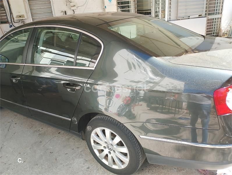 Usado VW Passat Advance 140 CV (102 kW) 2008 Verde Familiar