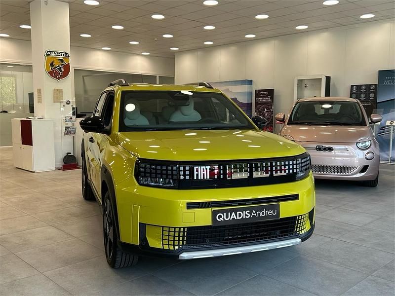 Nuevo Fiat Grande Panda La Prima 110 CV (80 kW) 2025 Amarillo Utilitario