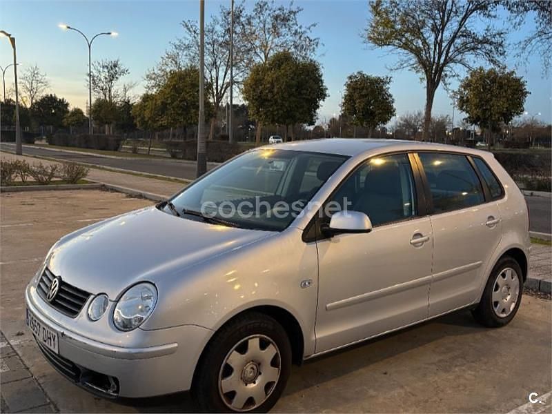Gris / plata Usado 2005 VW Polo Match Berlina | 4200 € (Precio justo) - Imagen 1/4