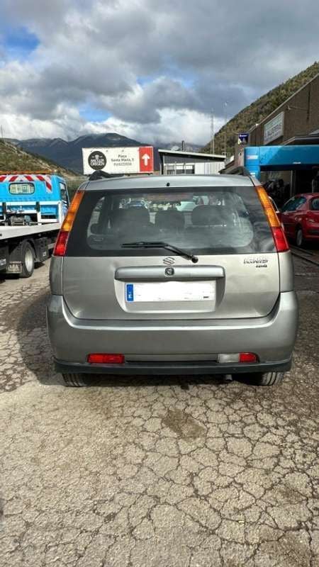 Usado Suzuki Ignis 99 CV (72 kW) 2005 Gris Utilitario