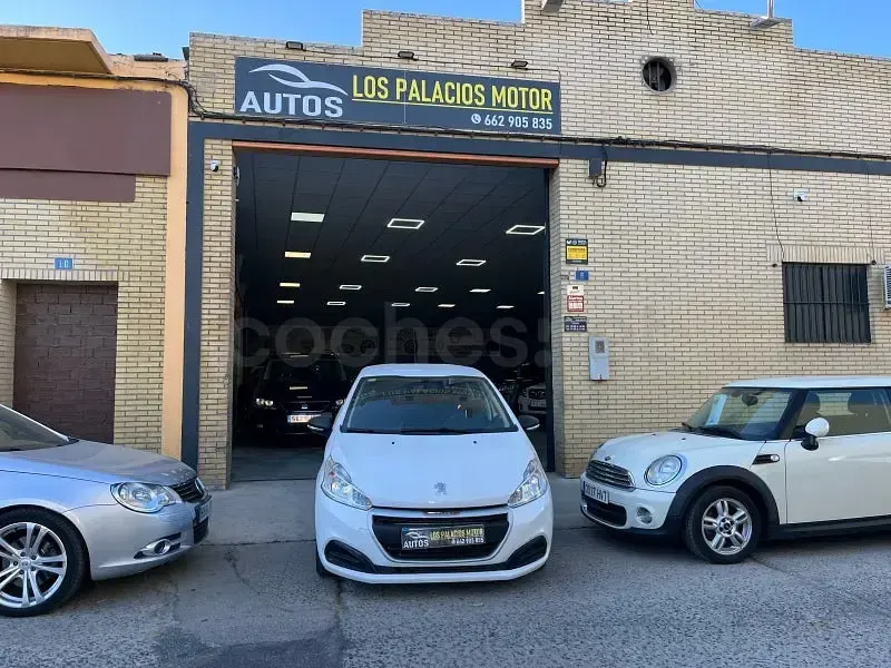 Usado Peugeot 208 Access 75 CV (55 kW) 2017 Blanco Utilitario