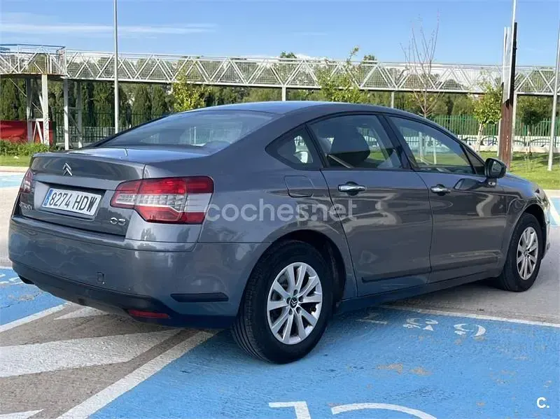 Usado Citroën C5 Business Class 112 CV (82 kW) 2011 Gris / plata Berlina
