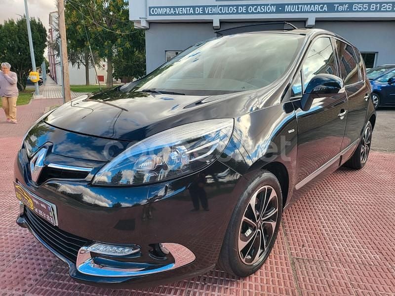 Negro Usado 2015 Renault Scénic III Bose Edition Monovolumen | 7999 € (Precio justo) - Imagen 1/4